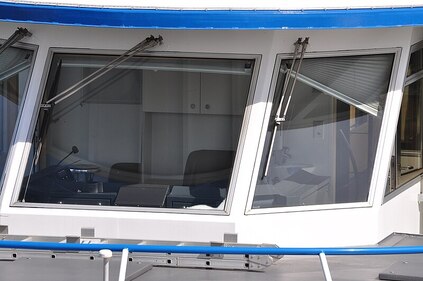 how to tint boat windows